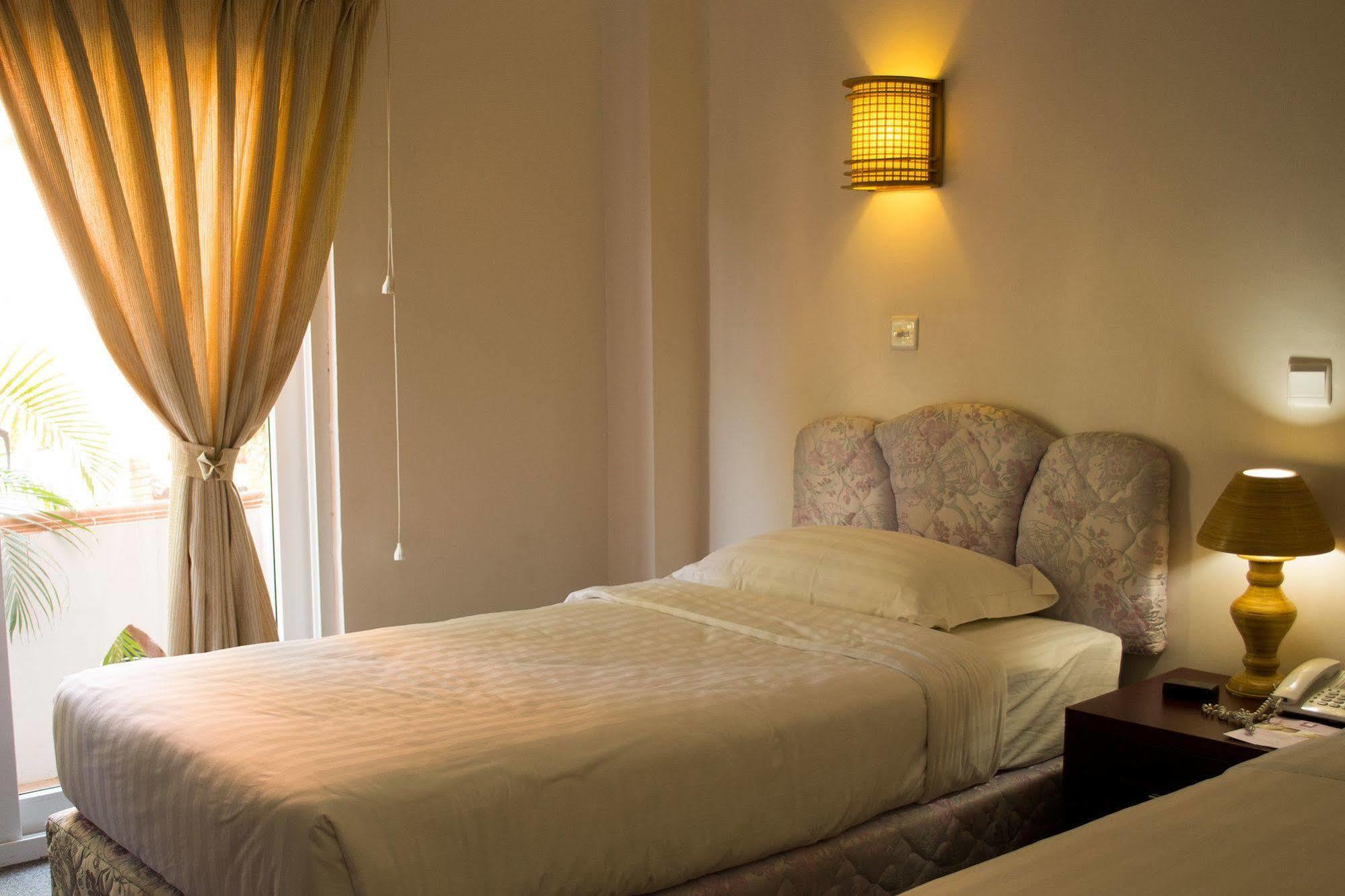Hotel Sincere Smile Bagan New Bagan Exterior foto